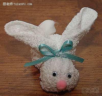 毛巾制作可爱的小兔子