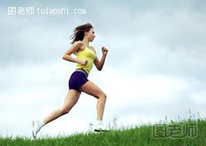 原地跑步多久能减肥 原地跑步能减肥吗