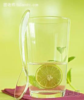 怎样才能减肥【图文】 柠檬水的功效有哪些 