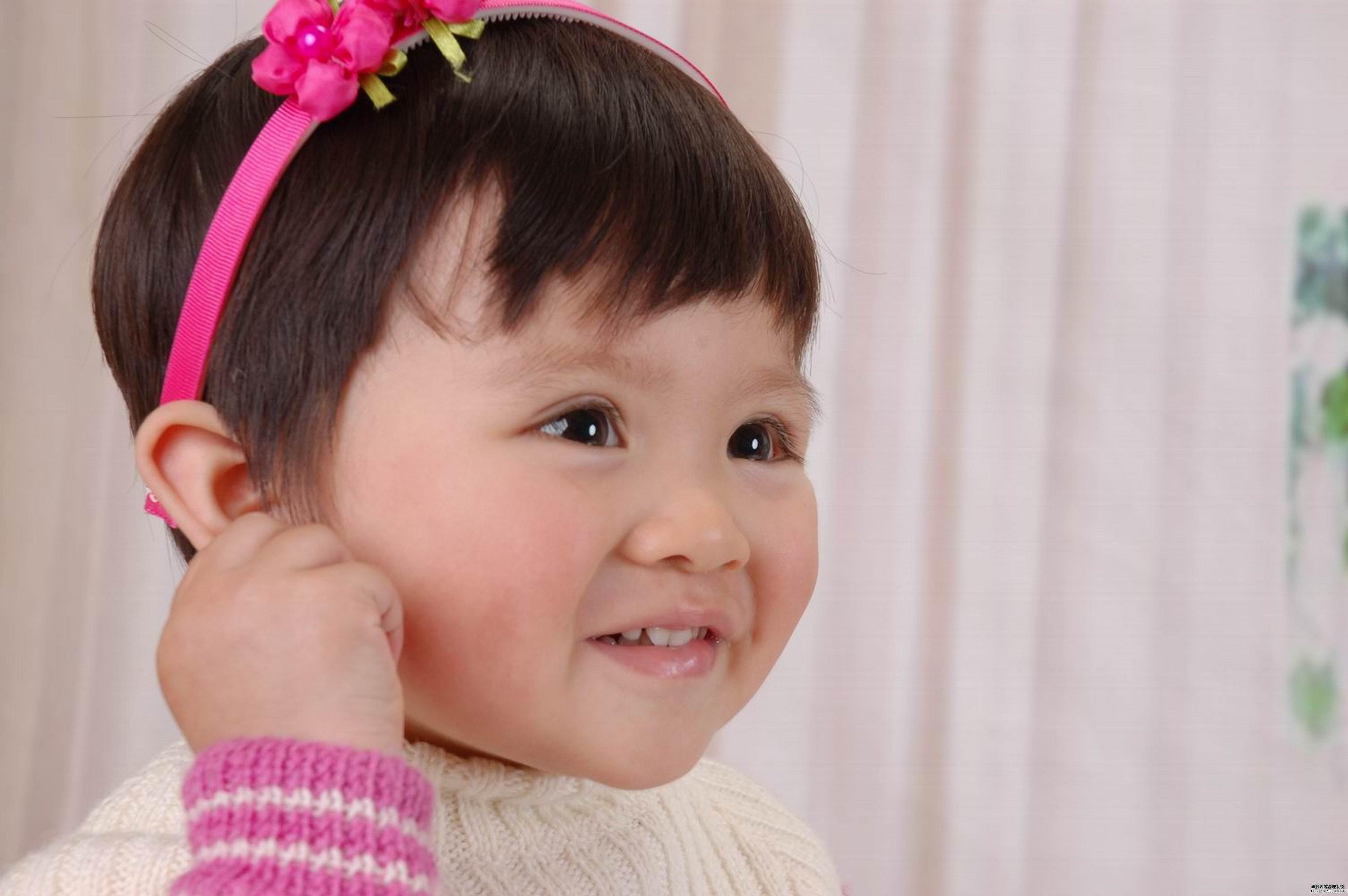 新生宝宝怎么护理耳朵?