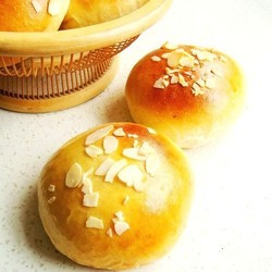杏仁豆沙小面包的做法[图]