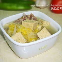 酸菜排骨冻豆腐汤的做法[图]