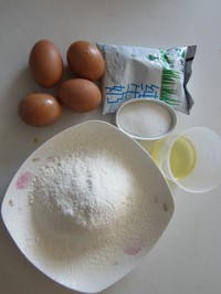 全蛋海绵蛋糕的做法 步骤1