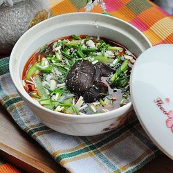 丝瓜紫菜香菇蛋汤的做法[图]