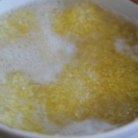 红枣核桃小米粥的做法图解2