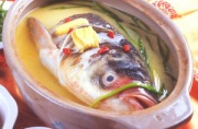 白芷生姜鱼头汤