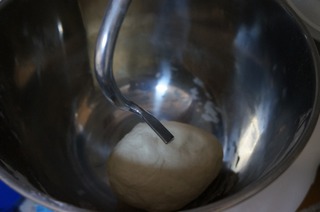 紫薯皇冠面包的做法步骤：1