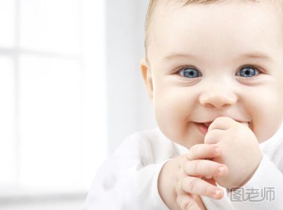 宝宝为什么吃手 1岁内宝宝吃手有哪些好处
