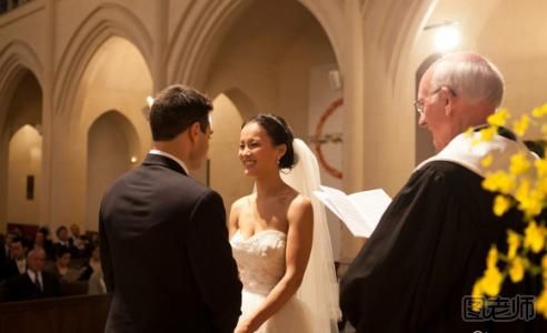教堂婚礼有哪些传统 尊重习俗